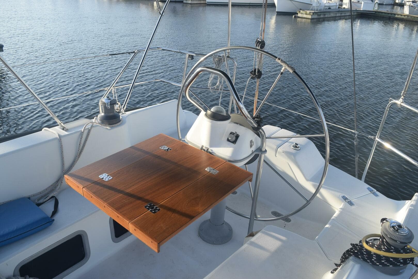 1999 C&C 110 - Cockpit