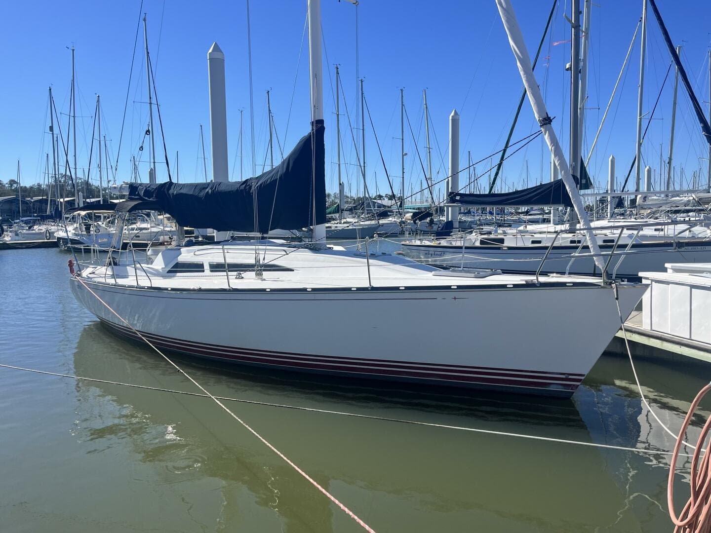 1999 C&C 110 - Profile