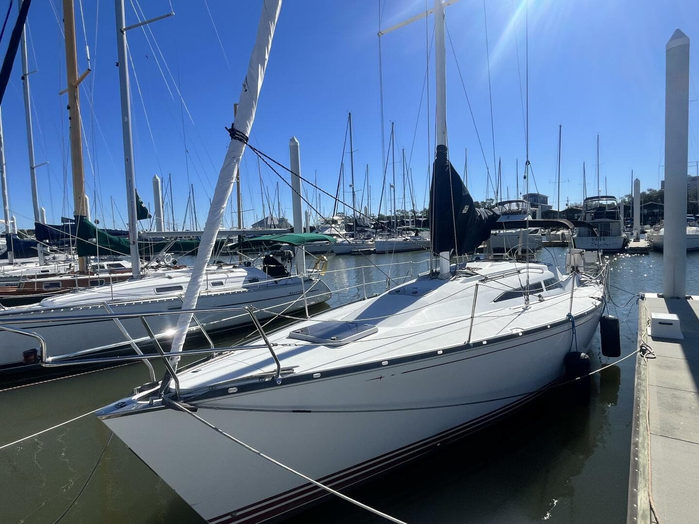1999 C&C 110 - Foredeck