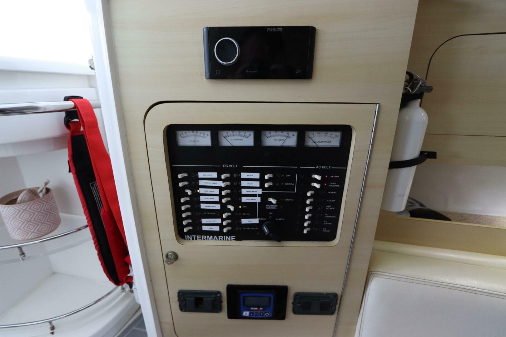 2014 Intermarine 380 Sport