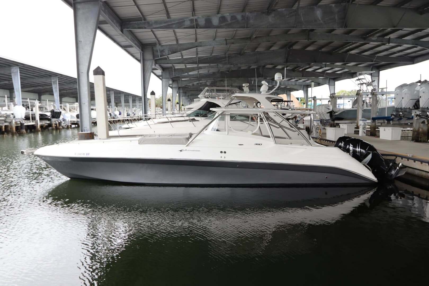 2014 Intermarine 380 Sport