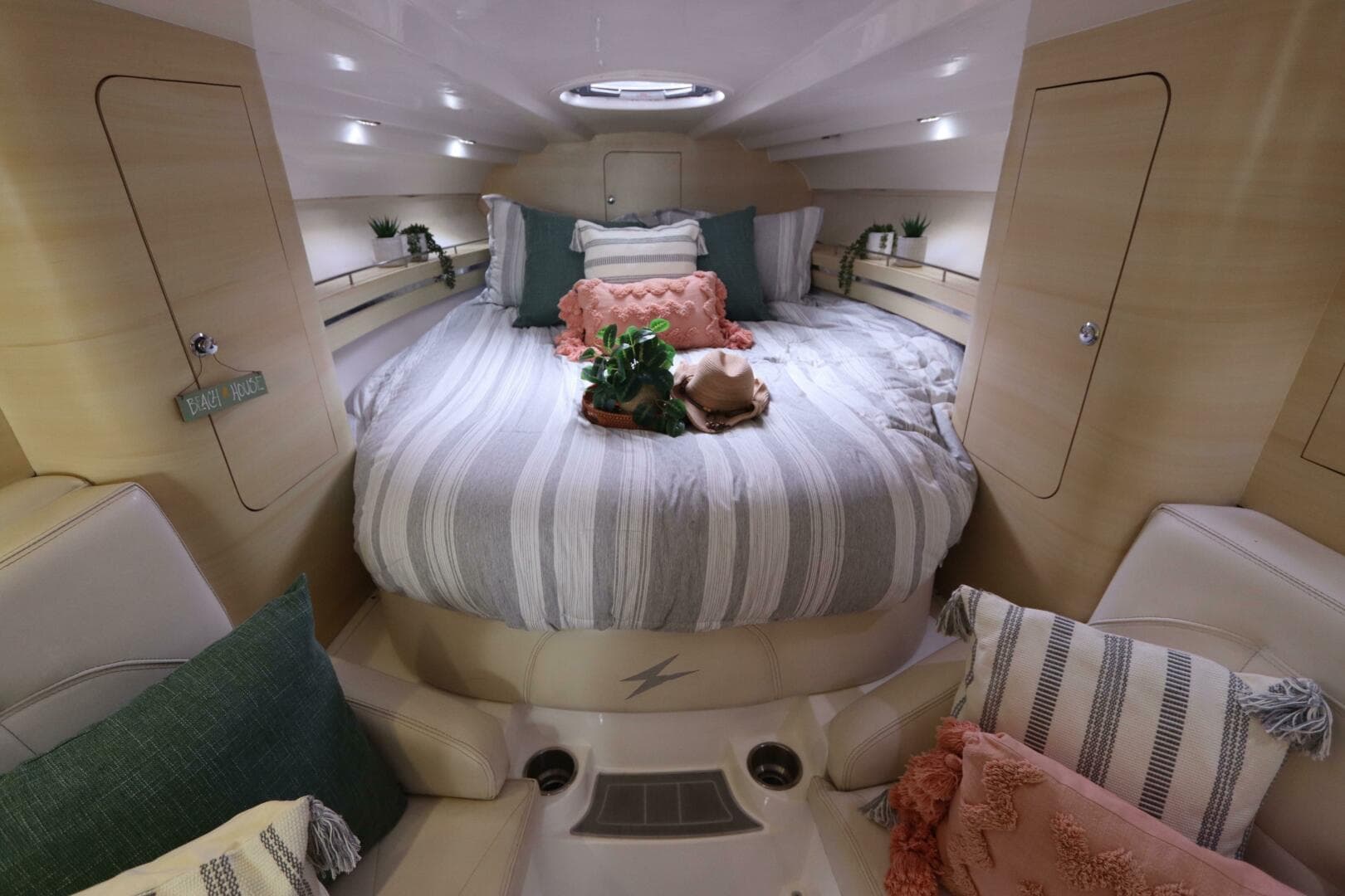 2014 Intermarine 380 Sport