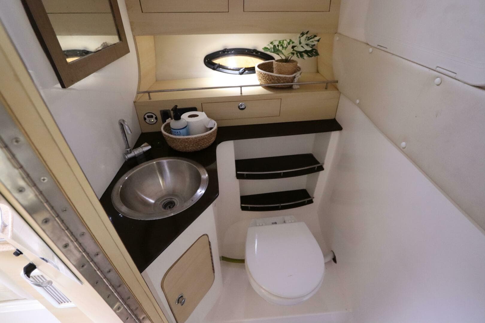 2014 Intermarine 380 Sport