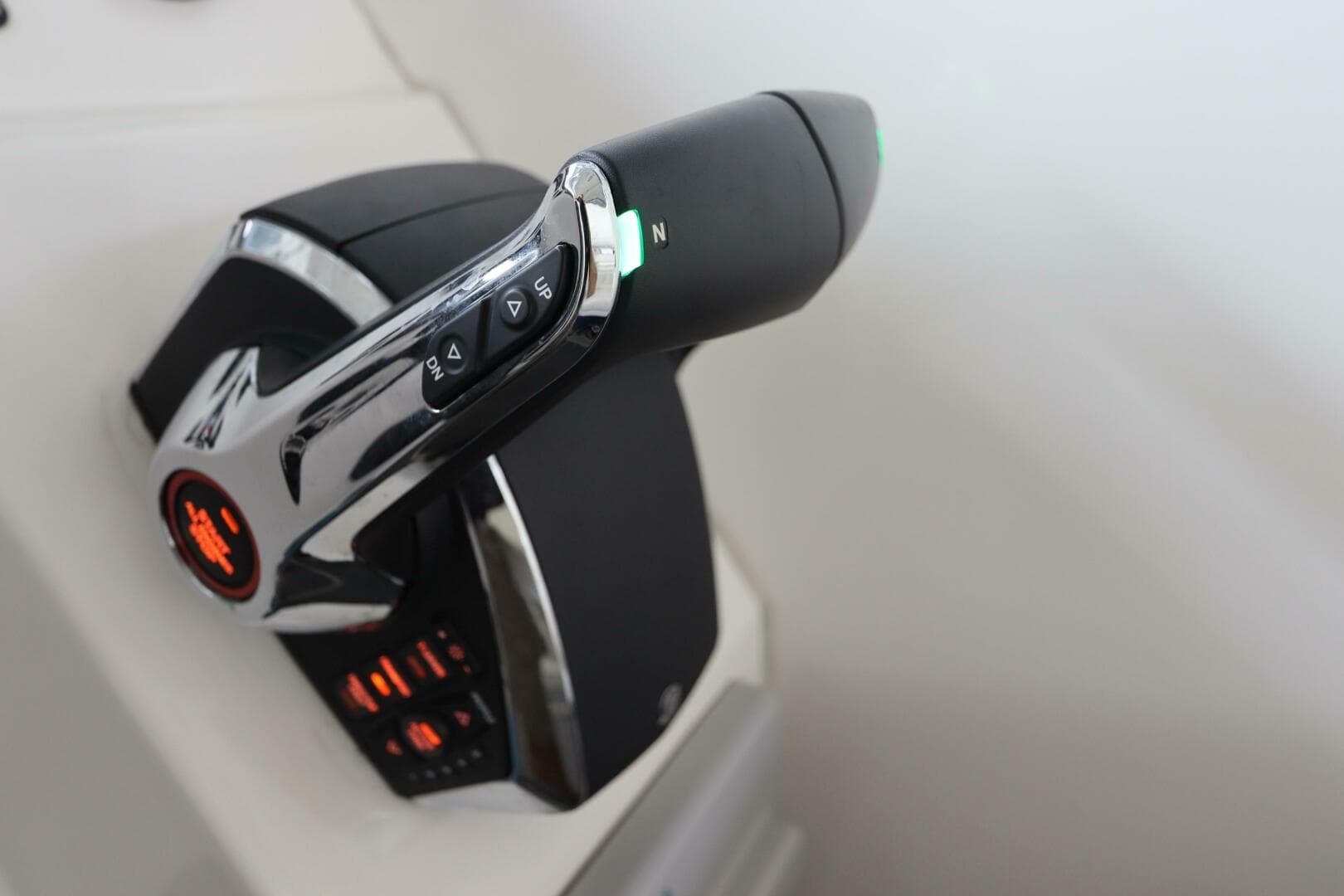 2014 Intermarine 380 Sport