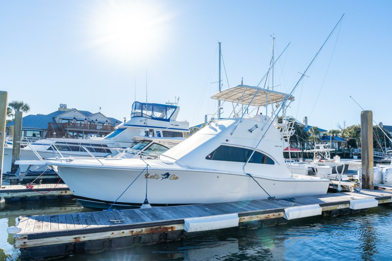 2004 Luhrs 36 Convertible