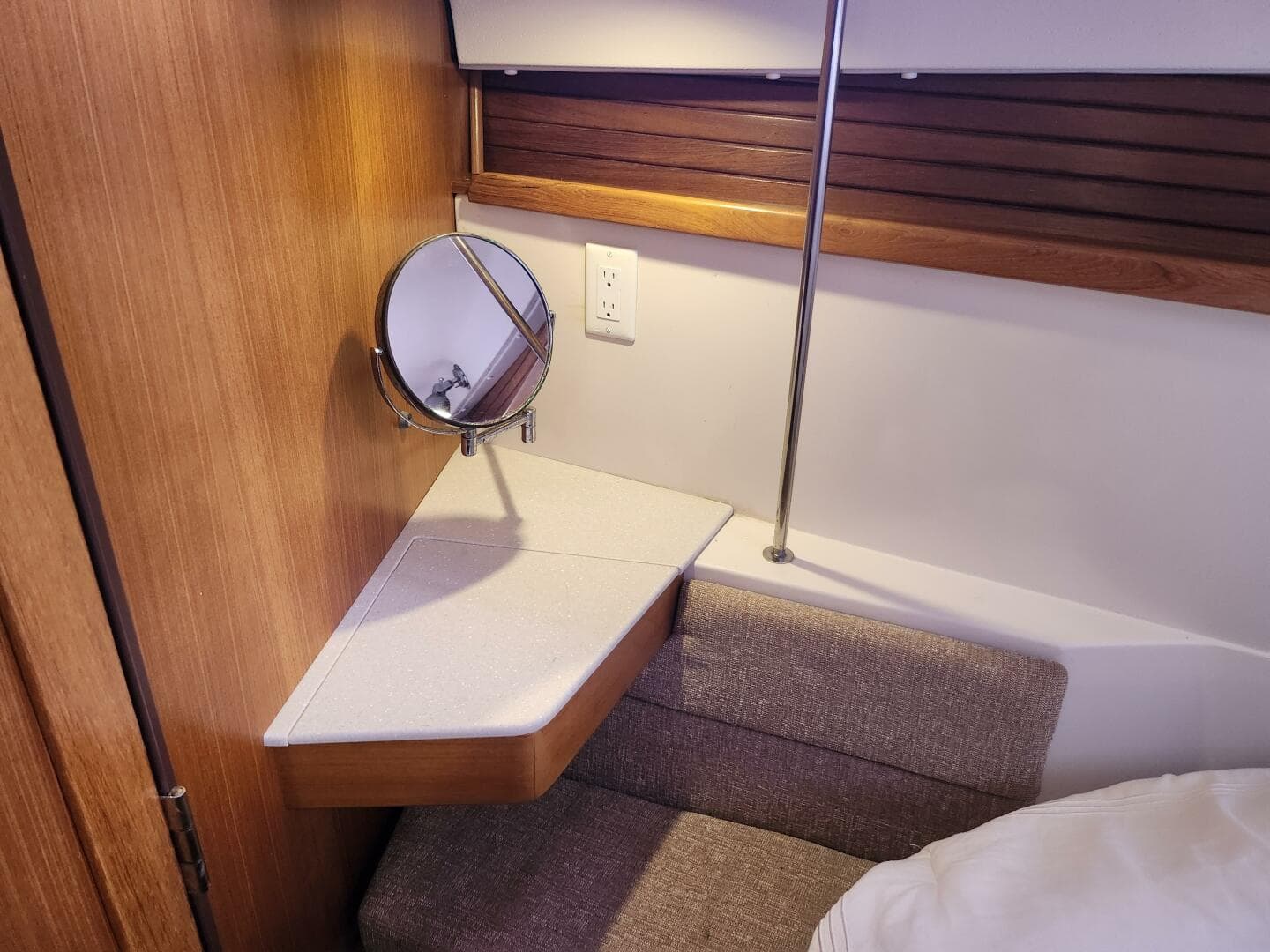 2012 Catalina 355