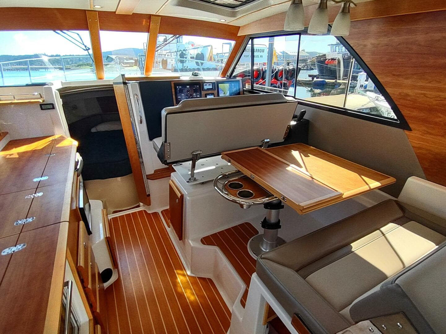 2020 Cutwater C-32 Coupe