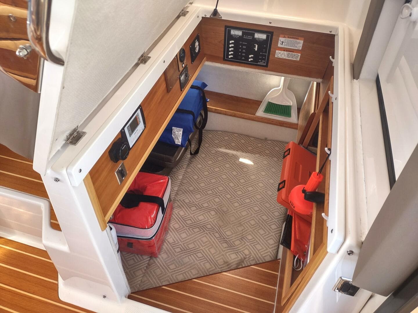 2020 Cutwater C-32 Coupe