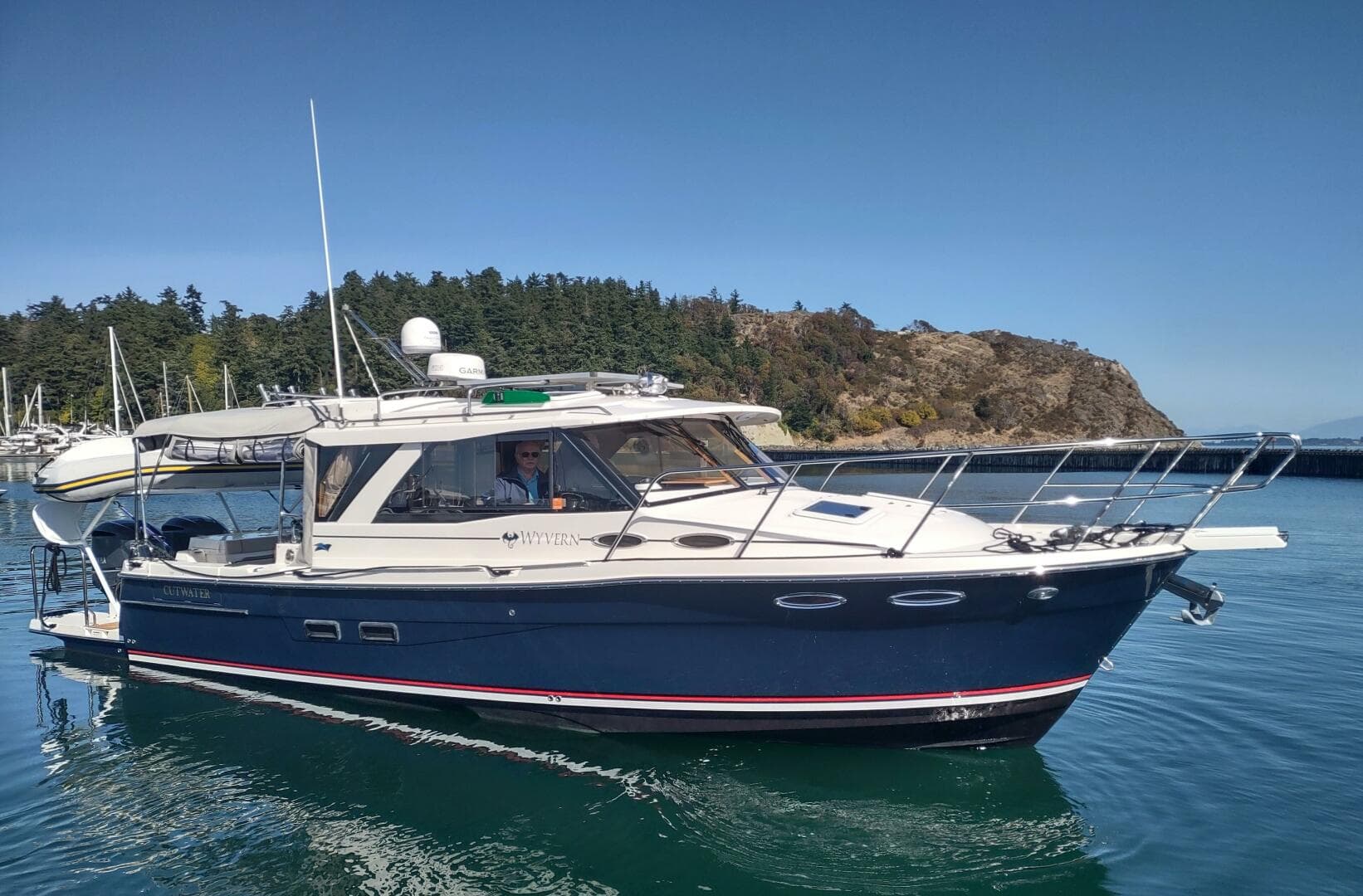 2020 Cutwater C-32 Coupe