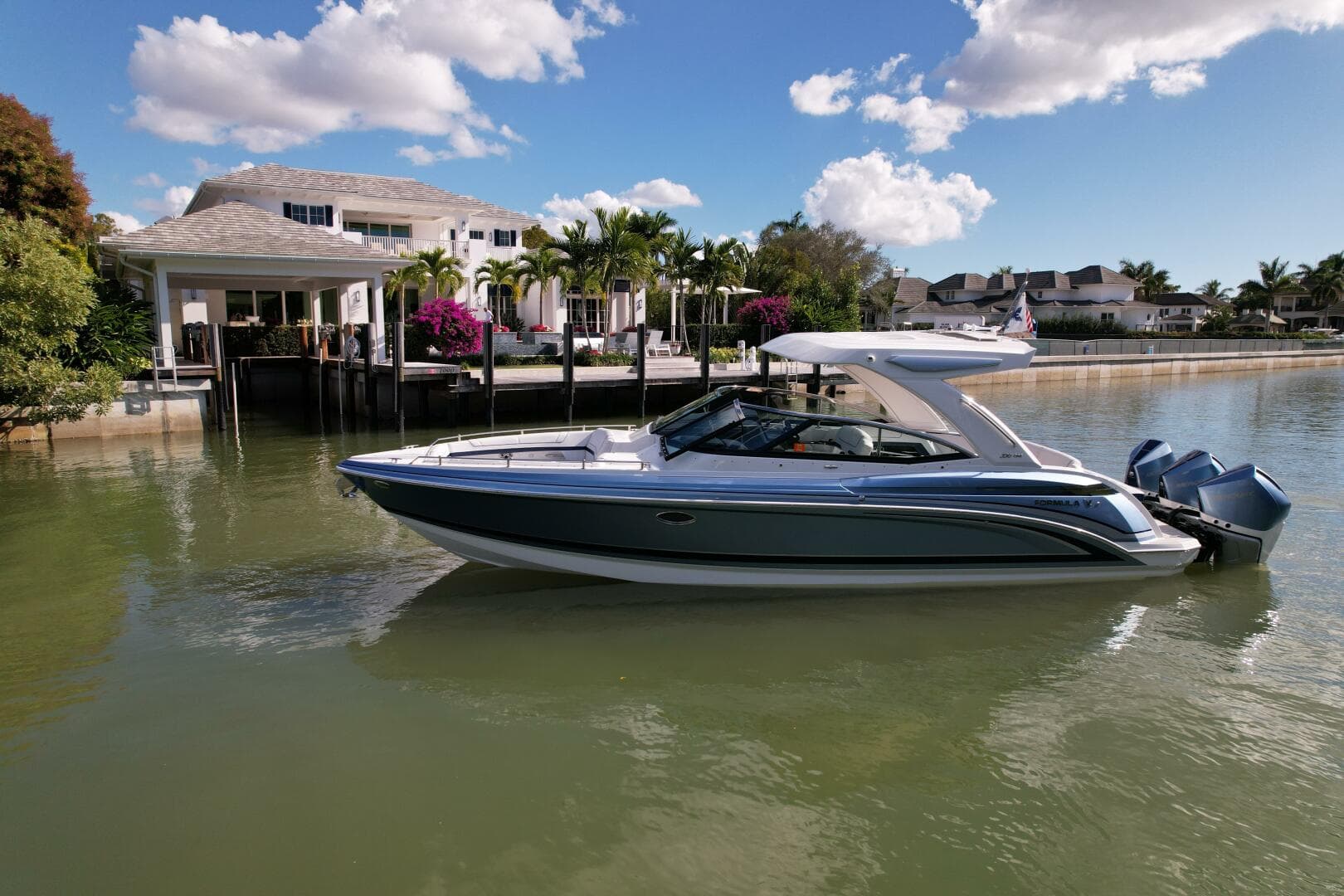 2023 Formula 330 CBR