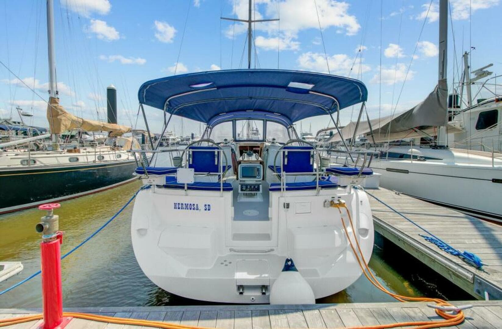 2011 Catalina 445