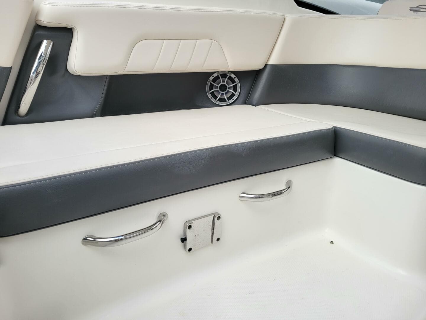 2017 Chaparral 307 SSX