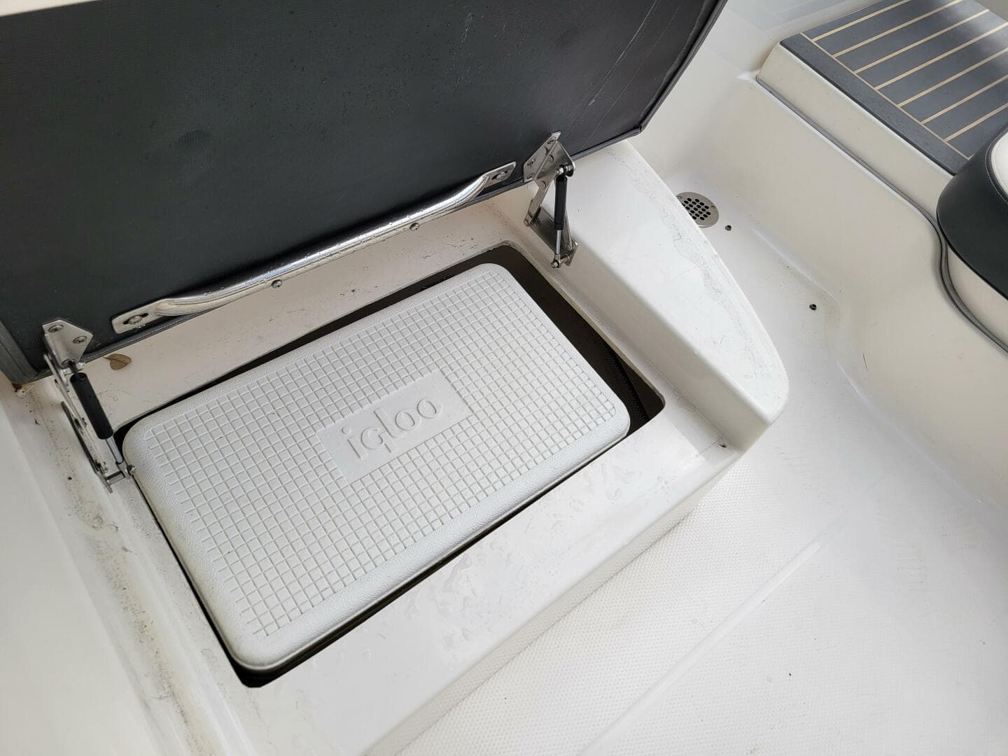 2017 Chaparral 307 SSX