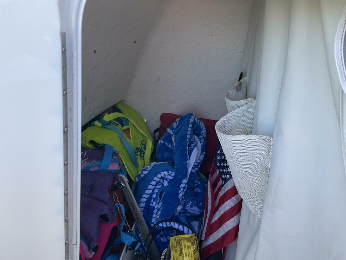 2017 Tidewater 220LXF