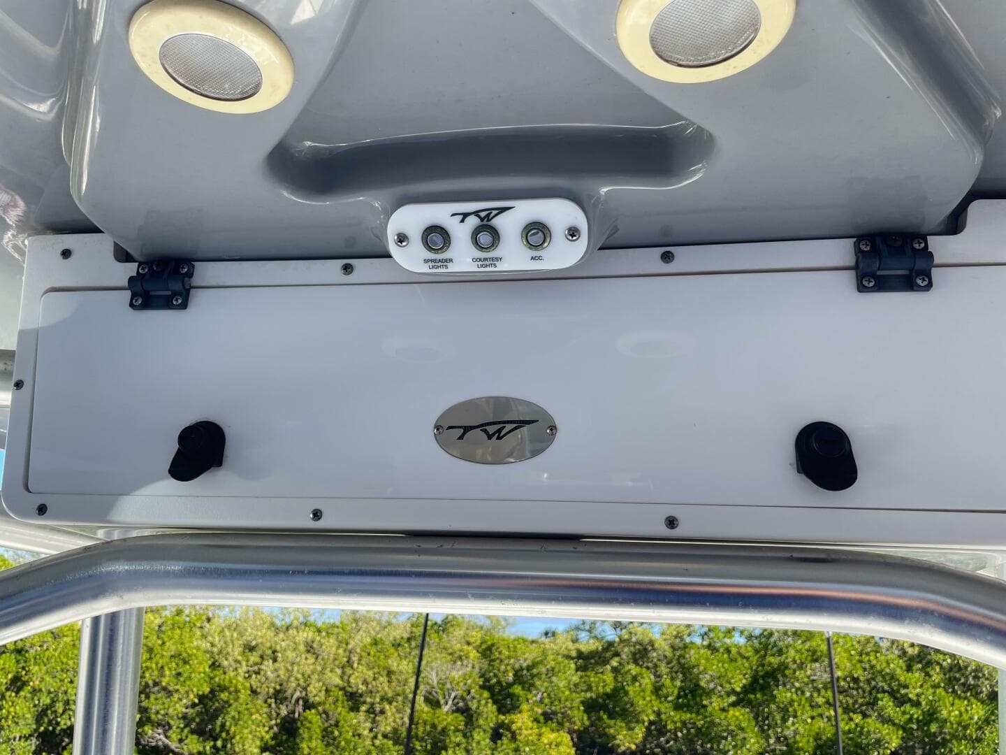 2017 Tidewater 220LXF