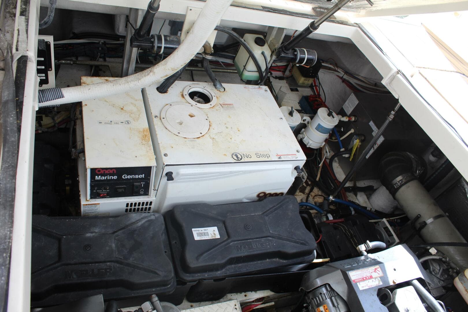 2007 Cruisers Yachts 420 Express