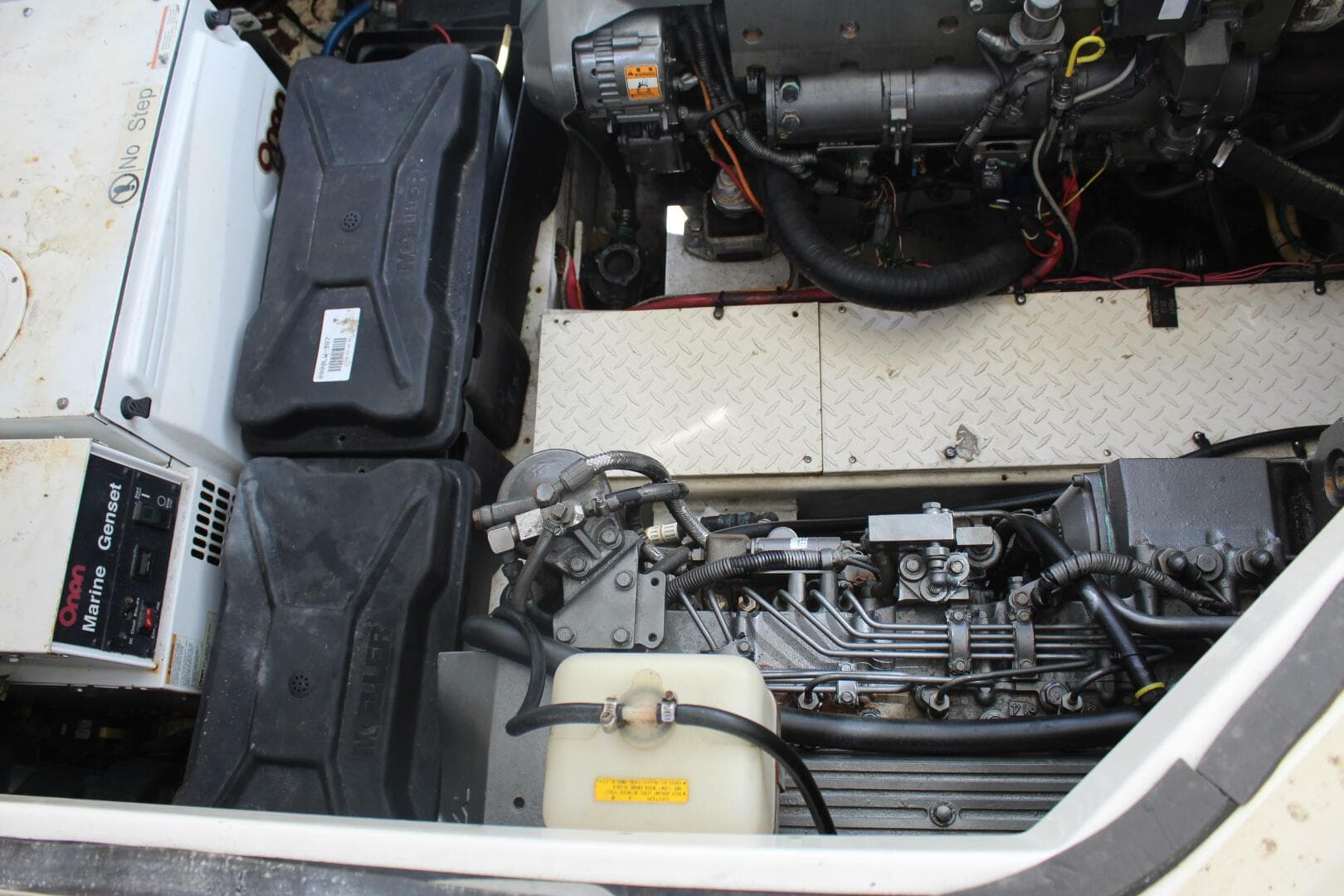 2007 Cruisers Yachts 420 Express