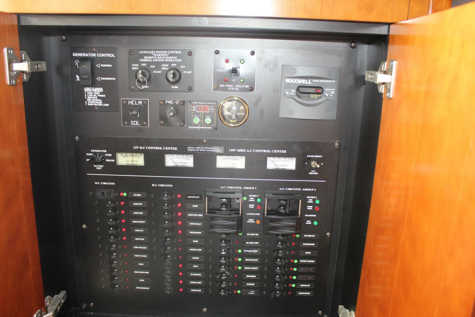 2007 Cruisers Yachts 420 Express