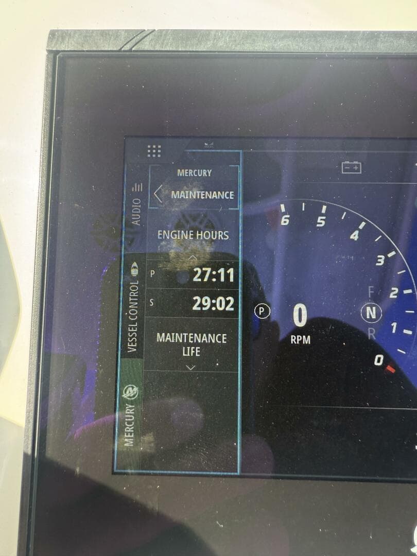 2025 Yellowfin 26 Hybrid