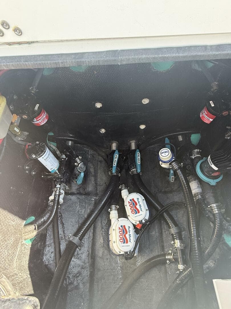 2025 Yellowfin 26 Hybrid