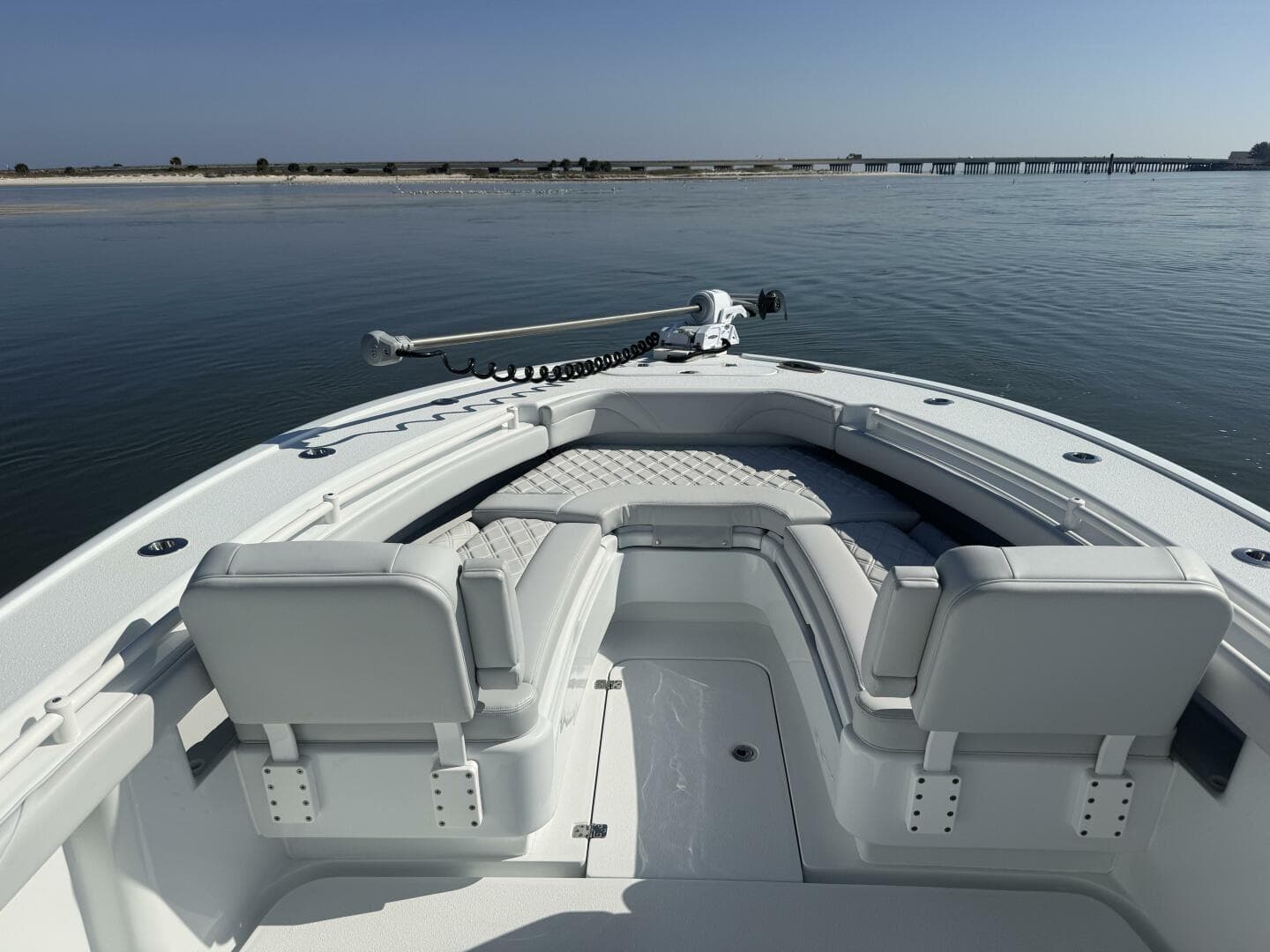 2025 Yellowfin 26 Hybrid