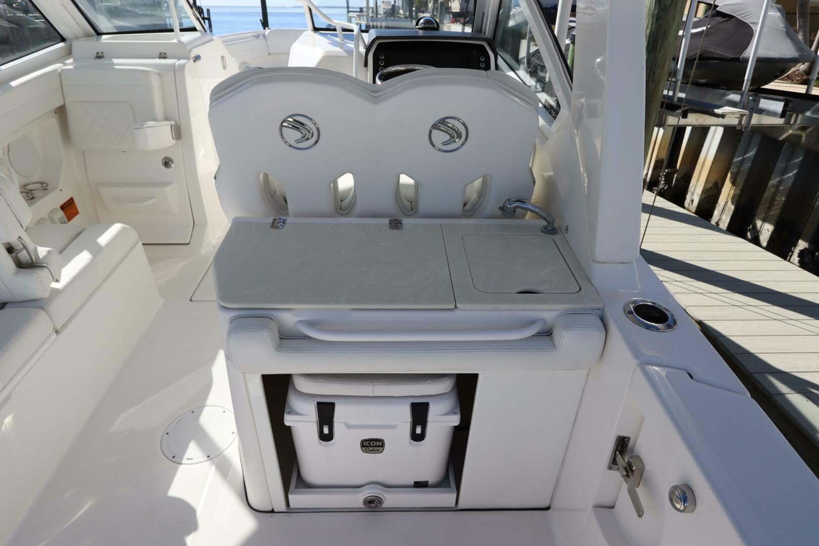 2021 Edgewater 262CX Crossover