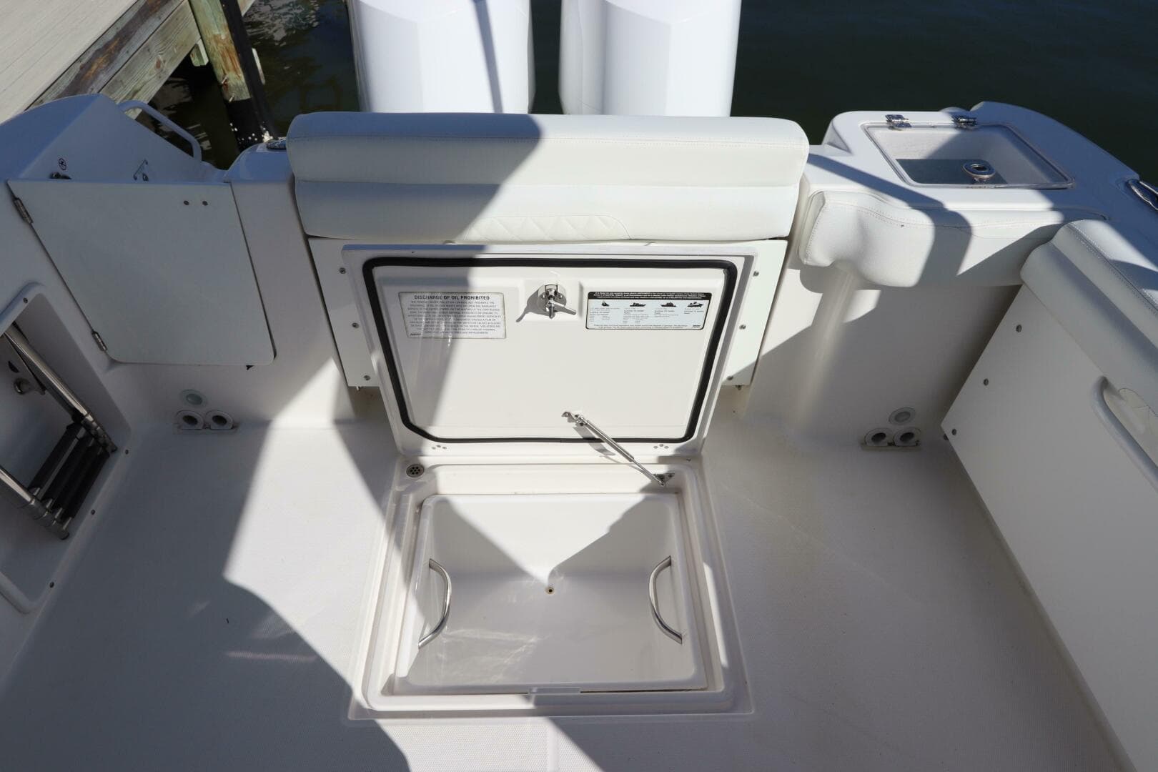 2021 Edgewater 262CX Crossover