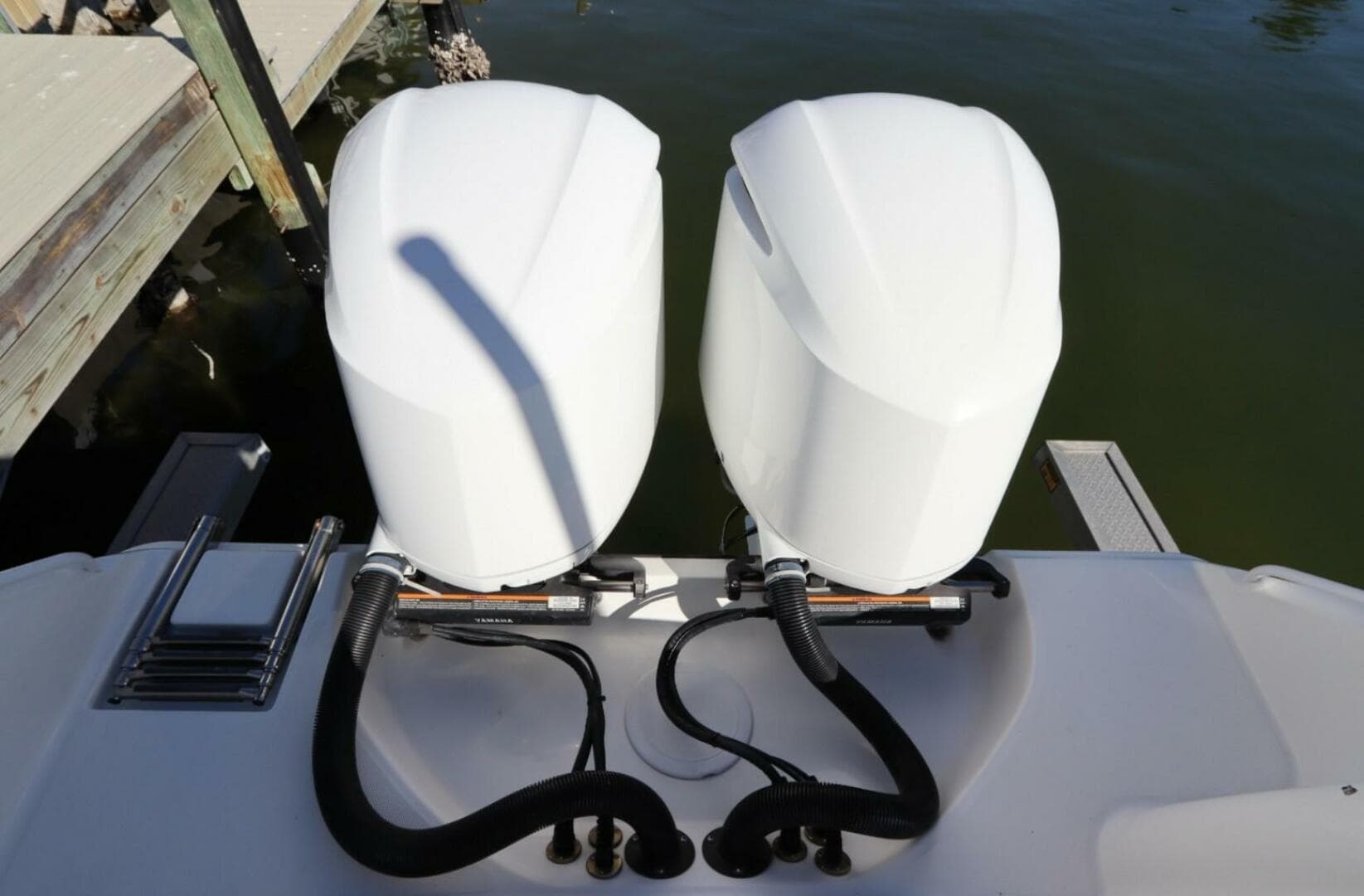 2021 Edgewater 262CX Crossover