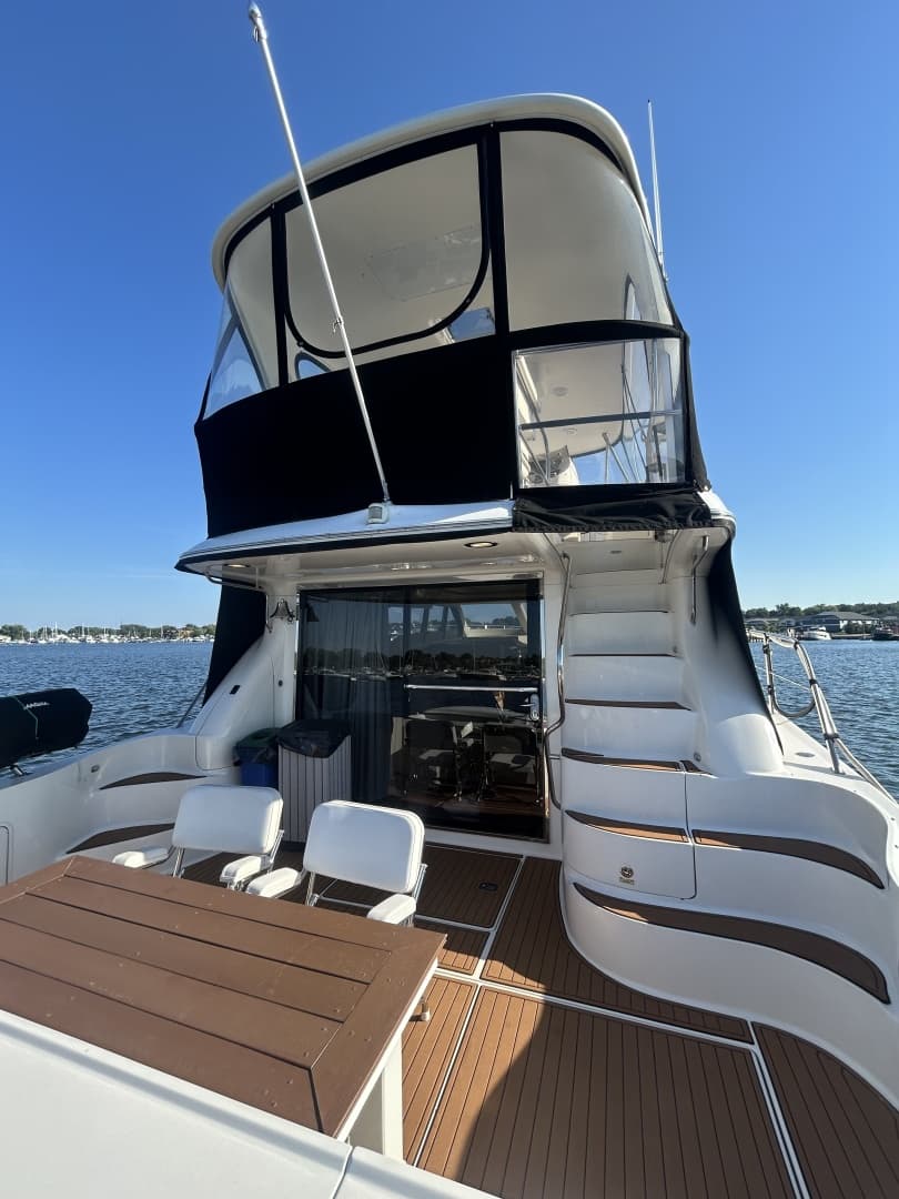 1999 Sea Ray 560 Sedan Bridge