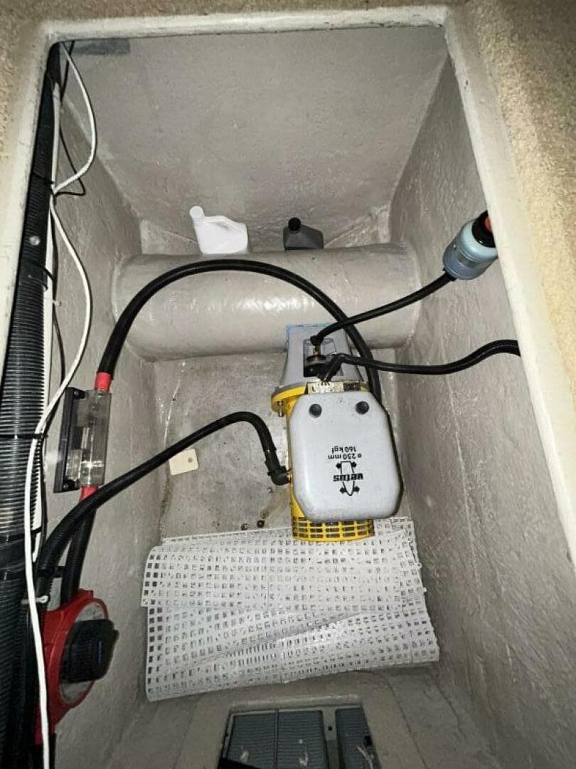 1999 Sea Ray 560 Sedan Bridge