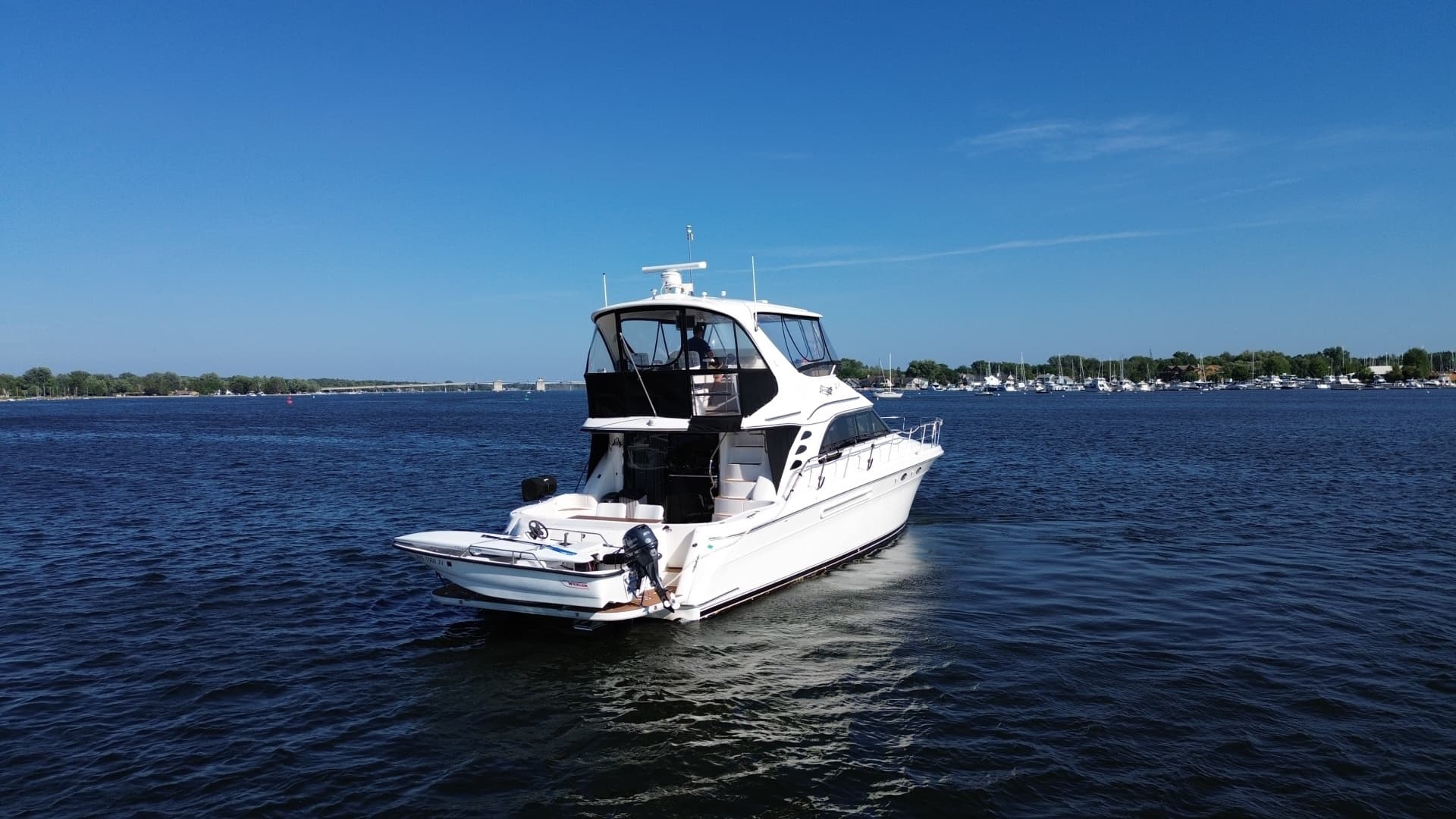 1999 Sea Ray 560 Sedan Bridge