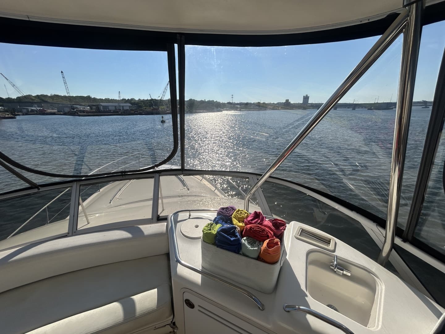 1999 Sea Ray 560 Sedan Bridge