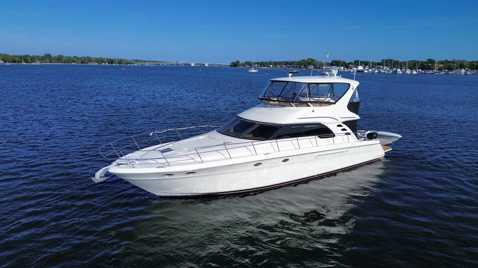 1999 Sea Ray 560 Sedan Bridge