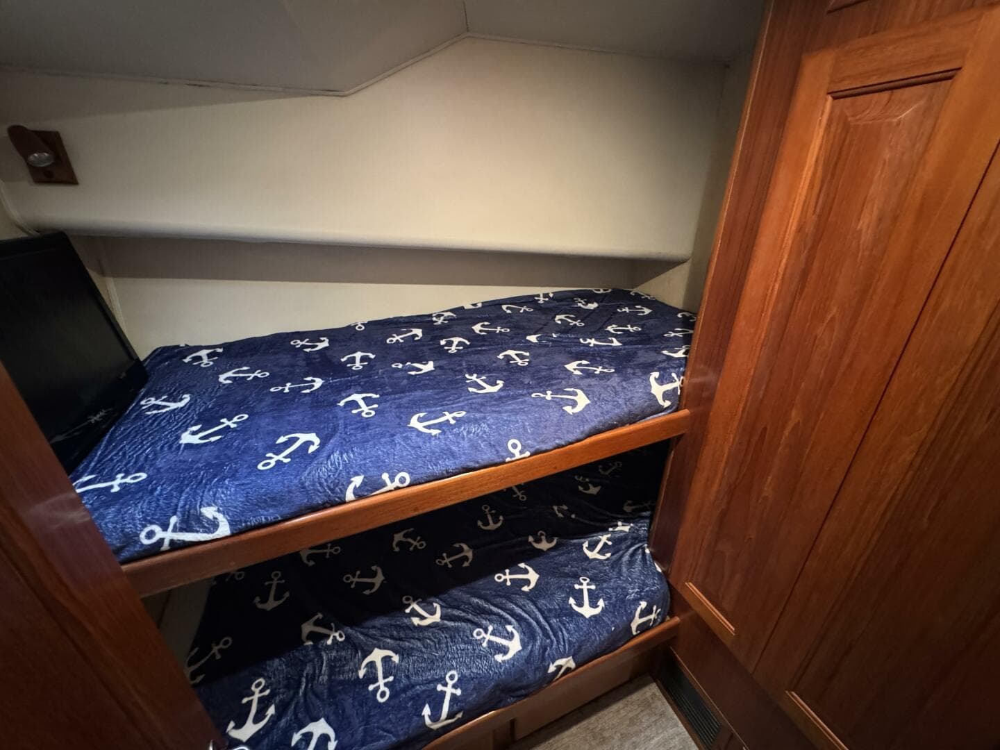 1995 Viking 58 Convertible