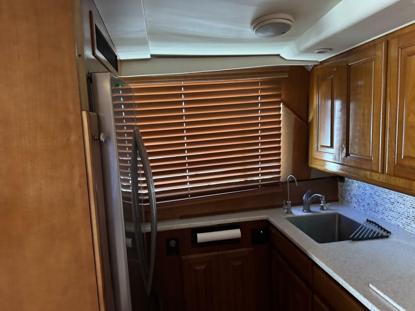 1995 Viking 58 Convertible