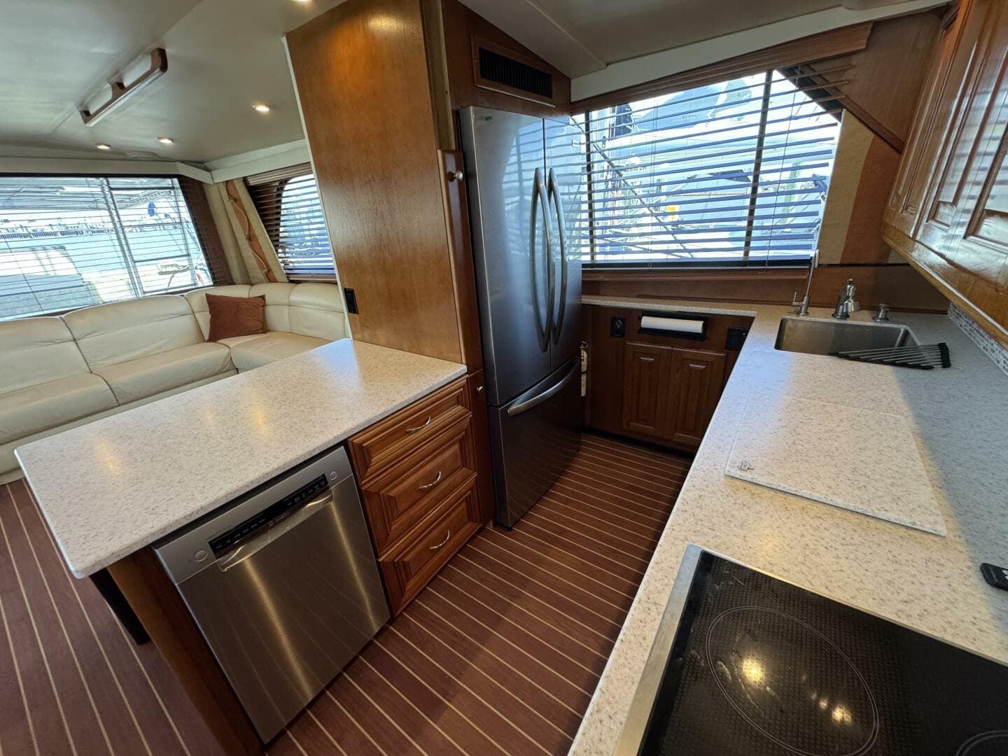 1995 Viking 58 Convertible