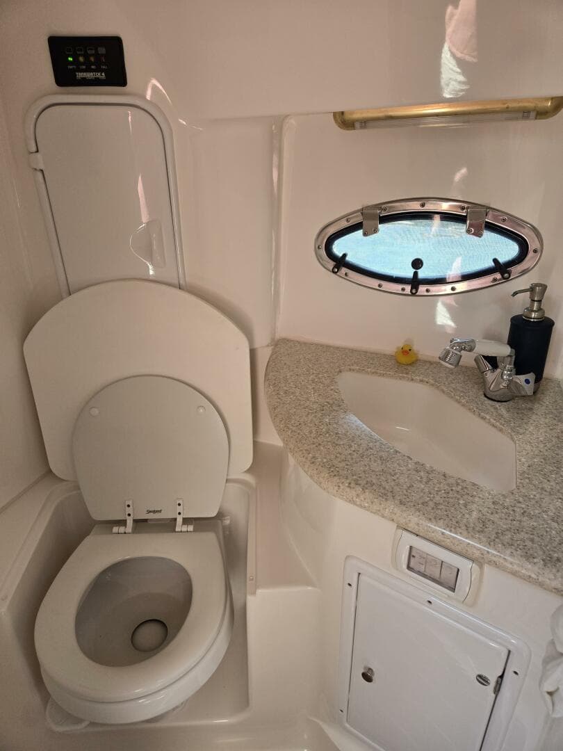 2007 Fountain 38 Express Cruiser