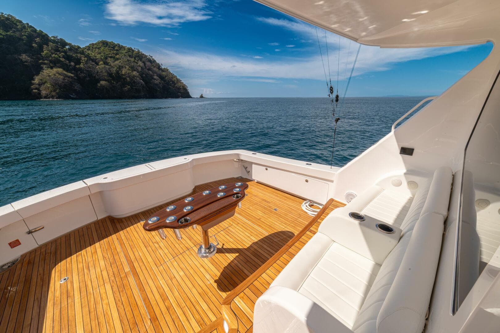 2025 Viking 58 Convertible GAME ON