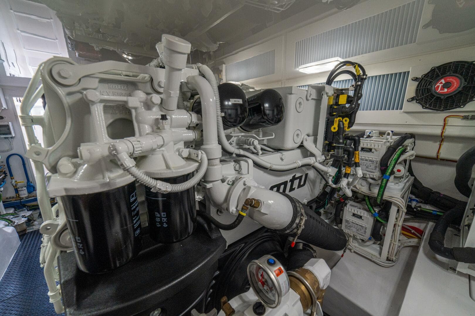 2025 Viking 58 Convertible GAME ON