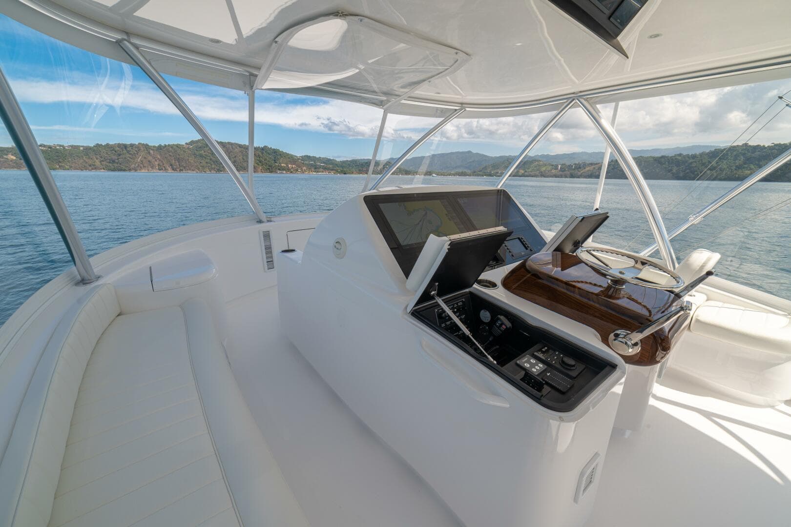 2025 Viking 58 Convertible GAME ON