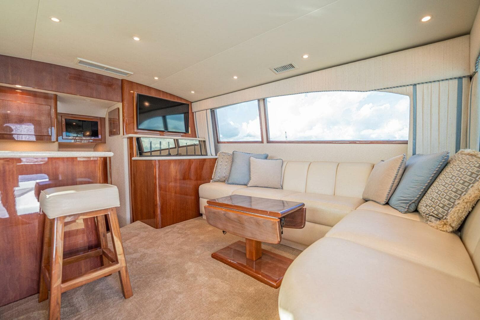 2007 Egg Harbor 43 Sport Fisherman