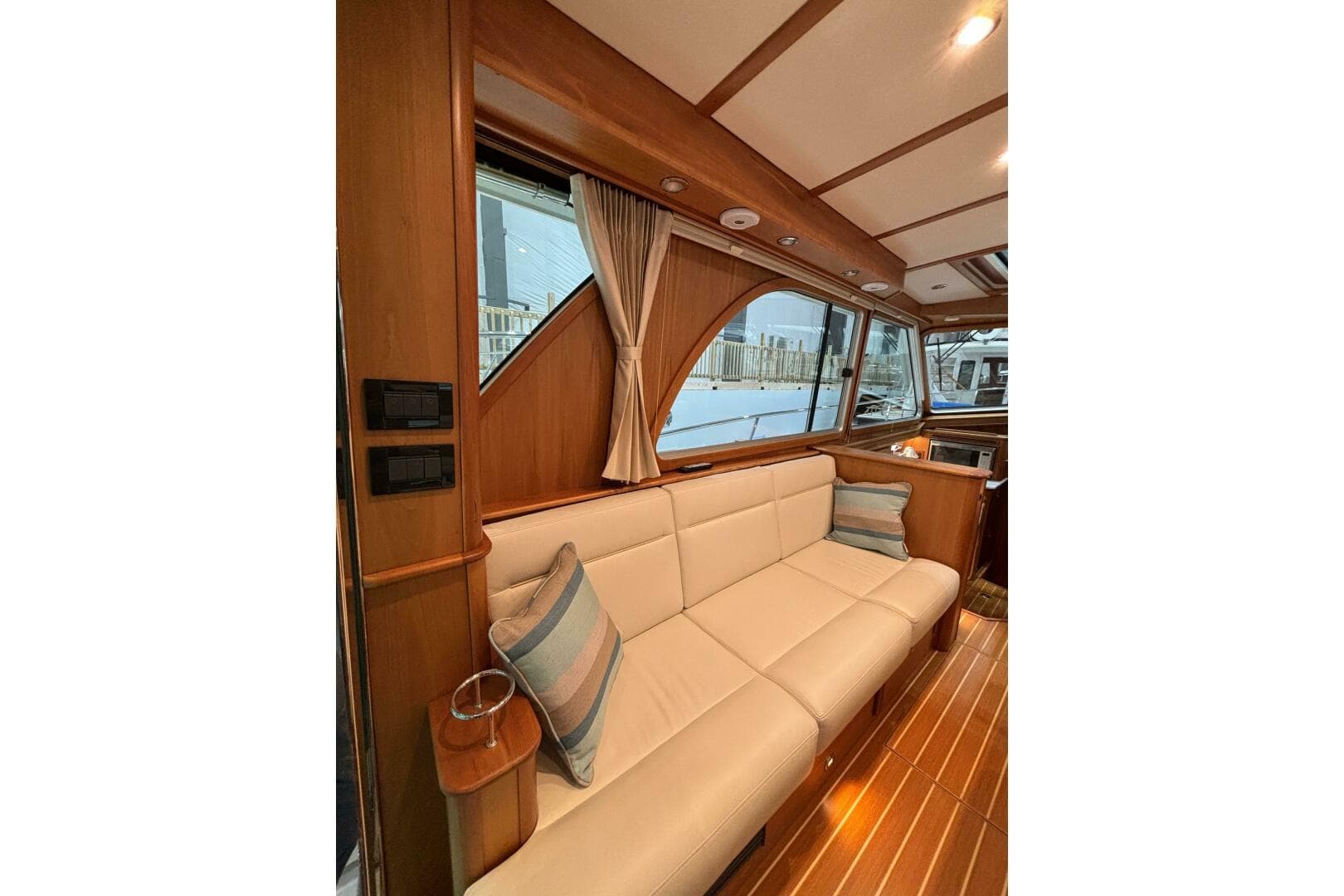 2020 Sabre 45 Salon Express