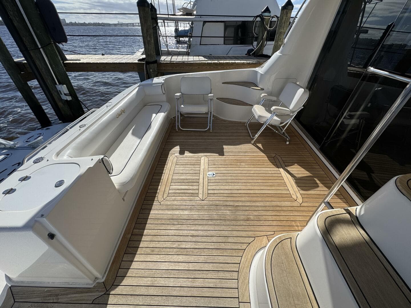 2007 Sea Ray 58 Sedan Bridge