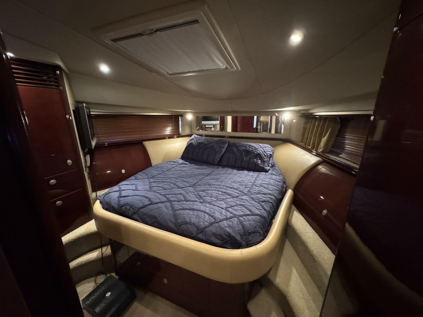 2007 Sea Ray 58 Sedan Bridge