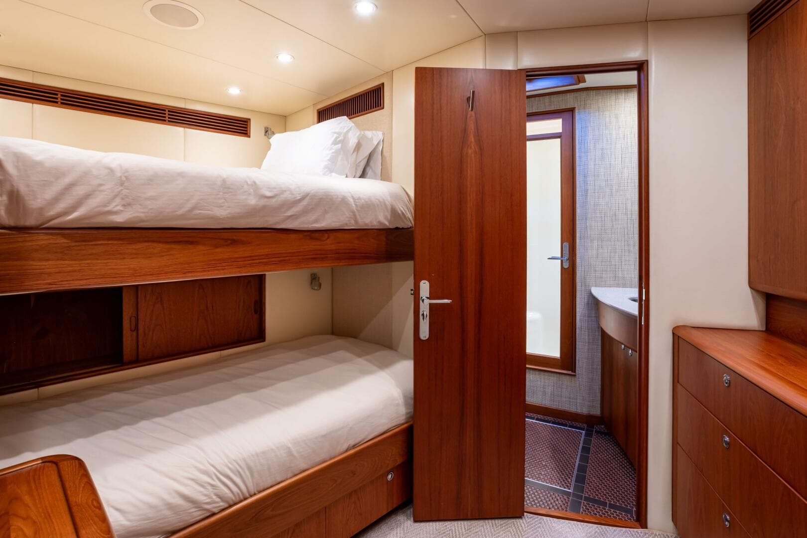 2007 Merritt 72 Sportfish Convertible