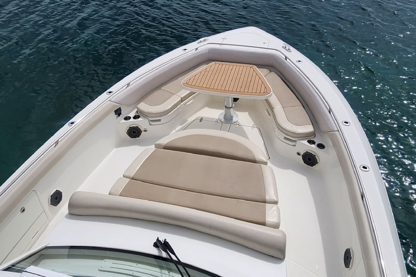 2020 Boston Whaler Outrage