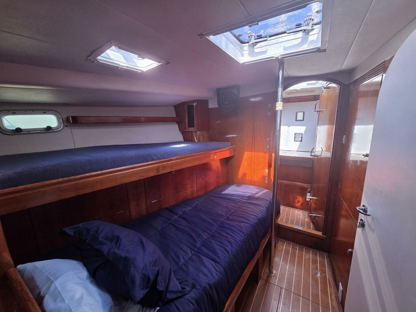 1998 Oyster 485