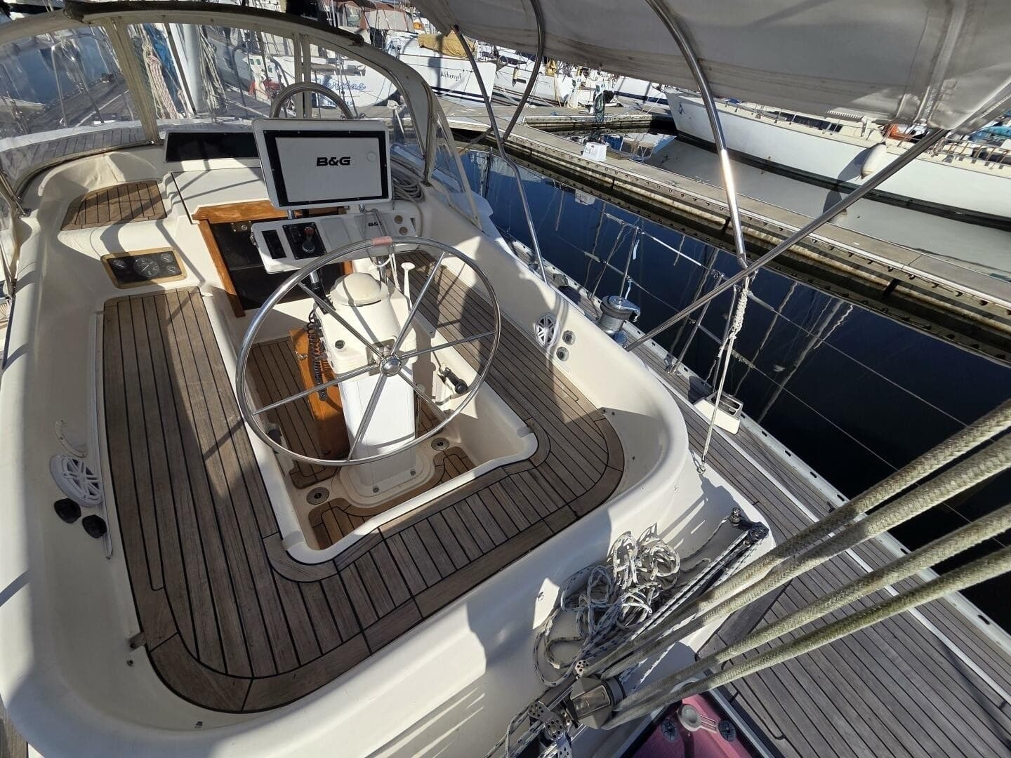 1998 Oyster 485
