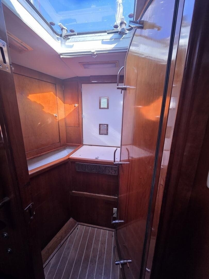 1998 Oyster 485