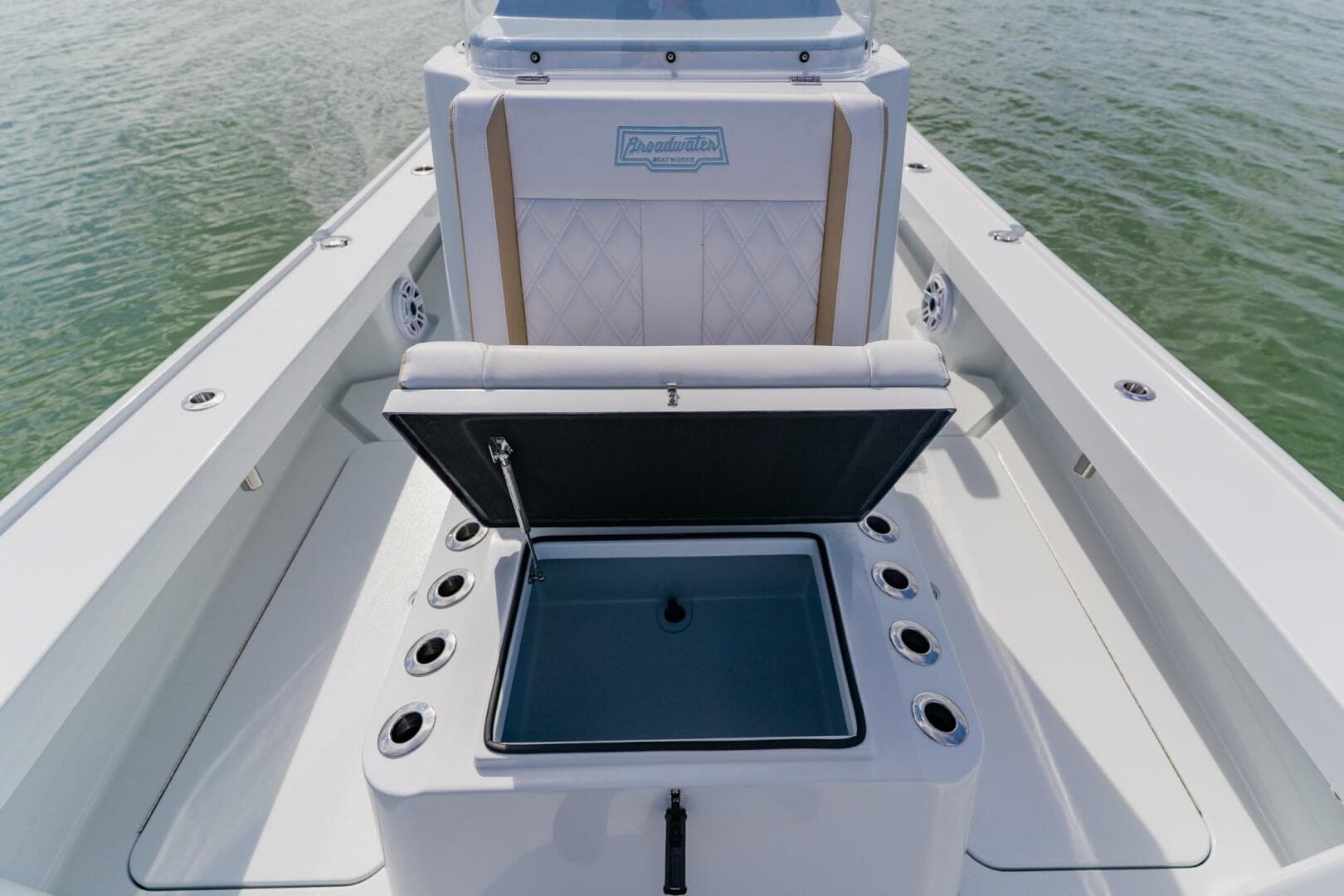 2026 Broadwater Boatworks 25 Bay Cat